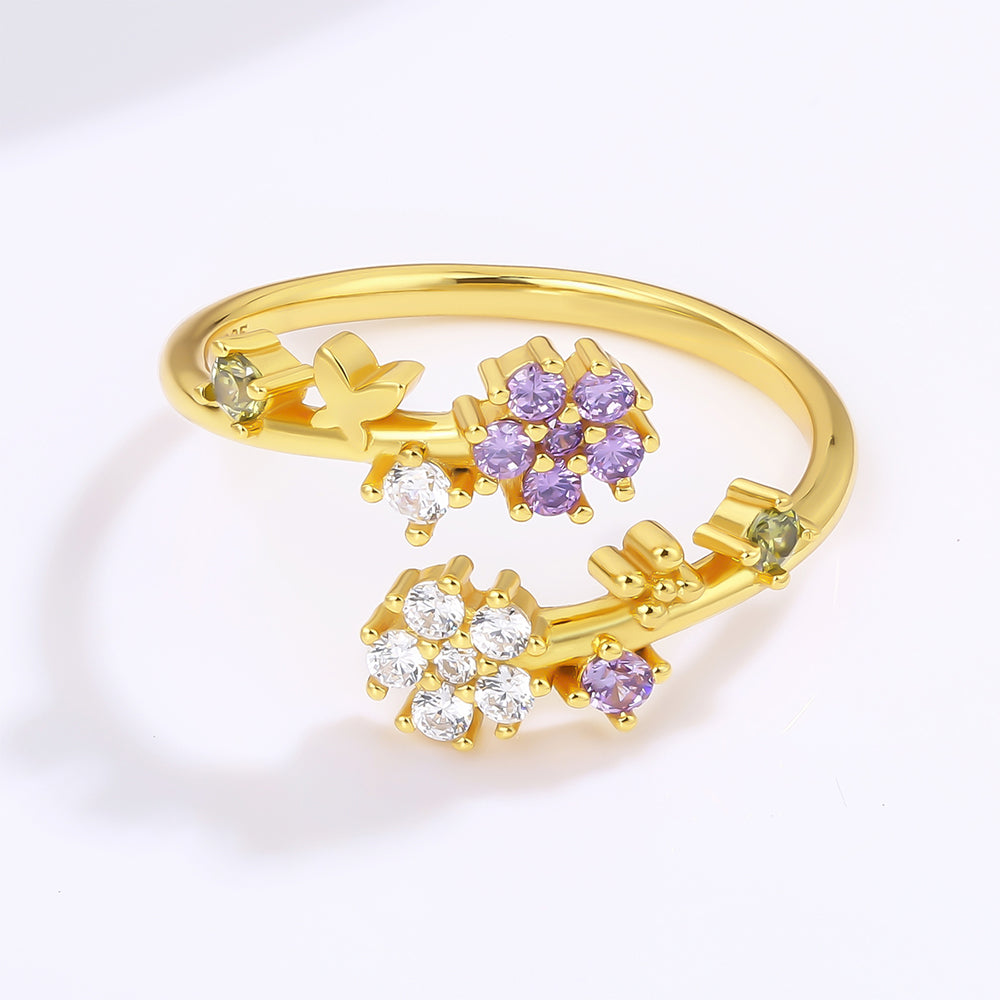 Pozlacená slitina - Prsten s Bílým Emporia® Křišťálem a Fialovým Emporia® Křišťálem přibližná hmotnost: 10 gramů