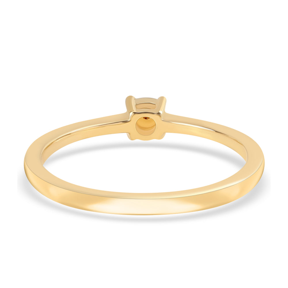 Pozlacené Stříbro 925/1000 - Prsten s Červeným Diamantem - Karátové číslo: 0.01. přibližná hmotnost: 1.85 gramů