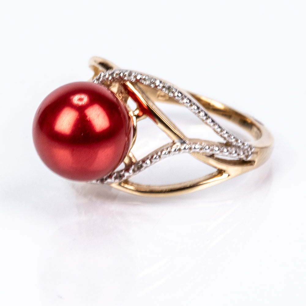Pozlacené Stříbro 925/1000 - Prsten s Červená sladkovodní Perlou a Bílým Topazem - Karátové číslo: 7.5. přibližná hmotnost: 5.12 gramů