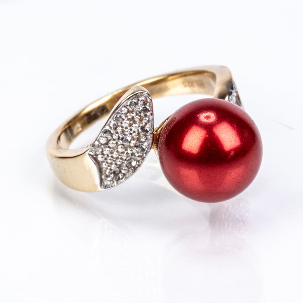 Pozlacené Stříbro 925/1000 - Prsten s Červená sladkovodní Perlou a Bílým Topazem - Karátové číslo: 7.38. přibližná hmotnost: 5.6 gramů