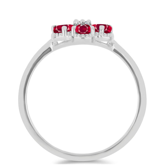 Stříbro 925/1000 - Prsten s Madagaskarským Rubínem a Bílým Topazem - Karátové číslo: 1.47. přibližná hmotnost: 2.85 gramů