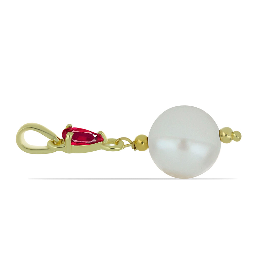 Pozlacené Stříbro 925/1000 - Přívěsek s Bílou Sladkovodní Perlou a Madagaskarským Rubínem - Karátové číslo: 4.87. přibližná hmotnost: 1.53 gramů