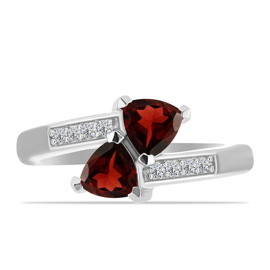 Stříbro 925/1000 - Prsten s Bartonským Granátem a Bílým Topazem - Karátové číslo: 1.13. přibližná hmotnost: 3.38 gramů