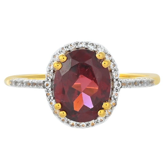 Pozlacené Stříbro 925/1000 - Prsten s Rhodolitovým Granátem a Bílým Topazem - Karátové číslo: 2.45. přibližná hmotnost: 2.13 gramů