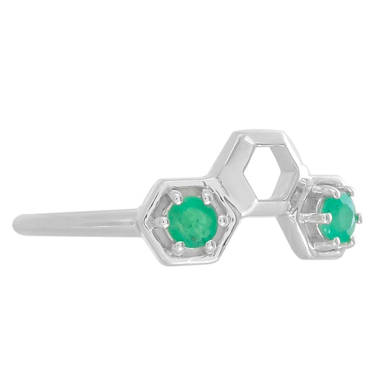 Stříbro 925/1000 - Prsten s Brazilským Smaragdem - Karátové číslo: 0.21. přibližná hmotnost: 1.75 gramů