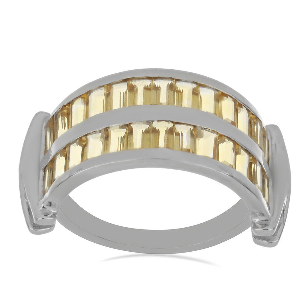 Stříbro 925/1000 - Prsten s Uralským Citrínem - Karátové číslo: 2.95. přibližná hmotnost: 4.56 gramů