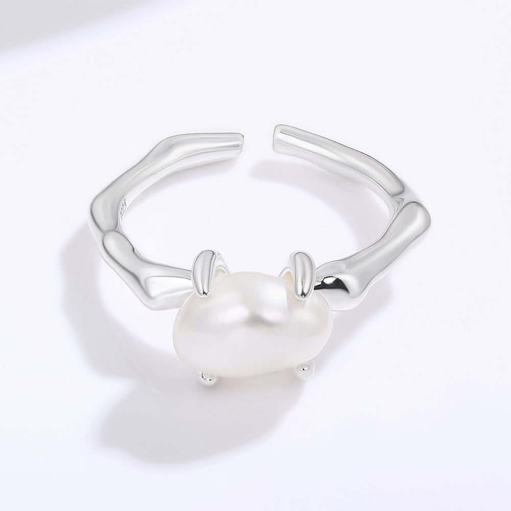 Pozlacená slitina - Prsten  přibližná hmotnost: 10 gramů 1 