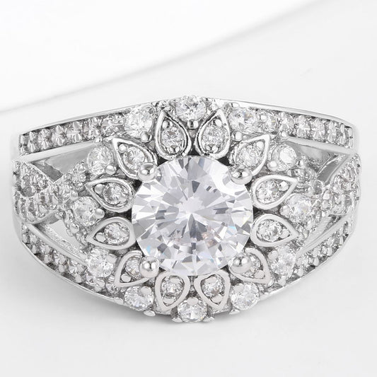 Pozlacená slitina - Prsten s Bílým Emporia® Křišťálem přibližná hmotnost: 10 gramů