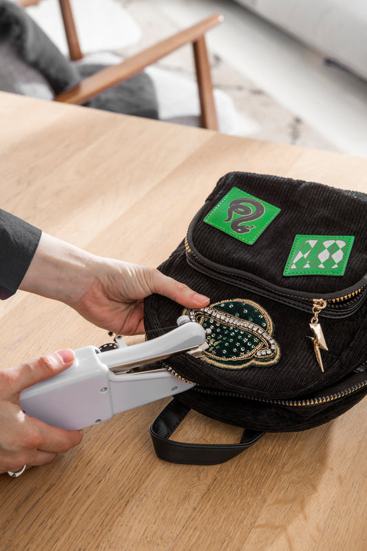 Přenosný mini šicí stroj Magic Stitch