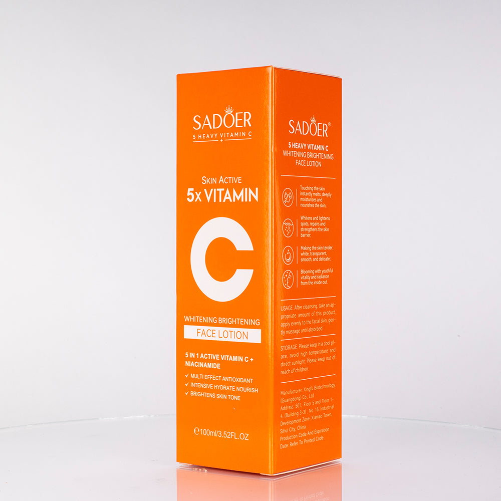 SADOER zpevňující a hydratační pleťové mléko s 5 druhy vitaminu C 3 