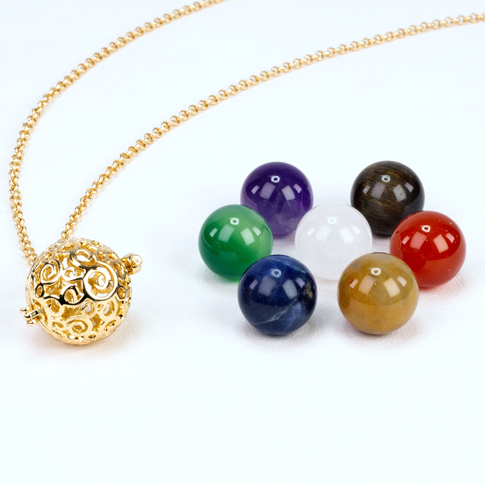 Pozlacená slitina - Sada s Ametystem a Lapisem Lazuli - Karátové číslo: 55.5. přibližná hmotnost: 11.1 gramů ( Náhrdelník+Přívěsek )