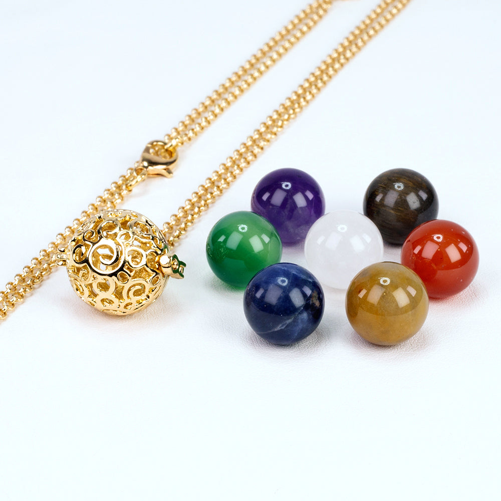 Pozlacená slitina - Sada s Ametystem a Lapisem Lazuli - Karátové číslo: 55.5. přibližná hmotnost: 11.1 gramů ( Náhrdelník+Přívěsek )