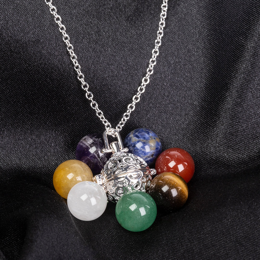 Pozlacená slitina - Náhrdelník s Ametystem a Lapisem Lazuli - Karátové číslo: 55.8. přibližná hmotnost: 26.67 gramů ( Náhrdelník+Přívěsek )