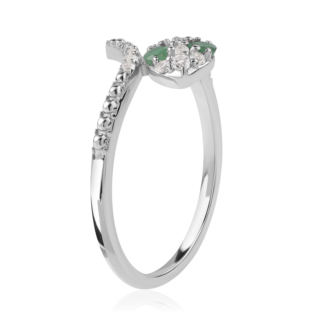 Stříbro 925/1000 - Prsten s Brazilským Smaragdem a Bílým Topazem - Karátové číslo: 0.34. přibližná hmotnost: 2.28 gramů