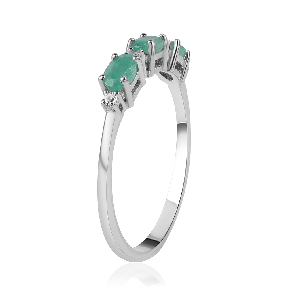 Stříbro 925/1000 - Prsten s Brazilským Smaragdem a Bílým Topazem - Karátové číslo: 0.9. přibližná hmotnost: 1.96 gramů