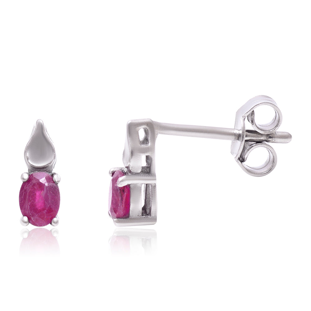 Stříbro 925/1000 - Náušnice s Madagaskarským Rubínem - Karátové číslo: 0.51. přibližná hmotnost: 0.94 gramů