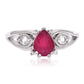 Stříbro 925/1000 - Prsten s Madagaskarským Rubínem a Bílým Topazem - Karátové číslo: 1.33. přibližná hmotnost: 3.27 gramů