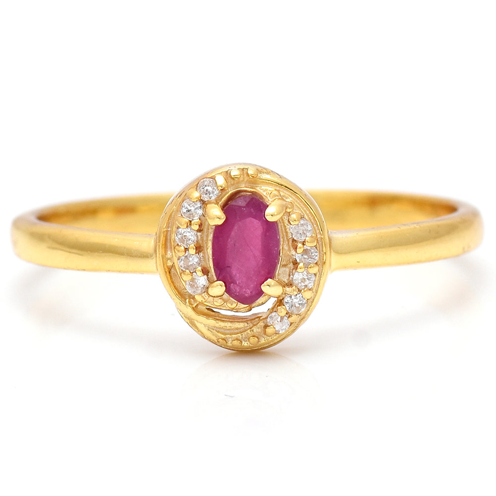 Pozlacené Stříbro 925/1000 - Prsten s Madagaskarským Rubínem a Bílým Topazem - Karátové číslo: 0.09. přibližná hmotnost: 1.83 gramů