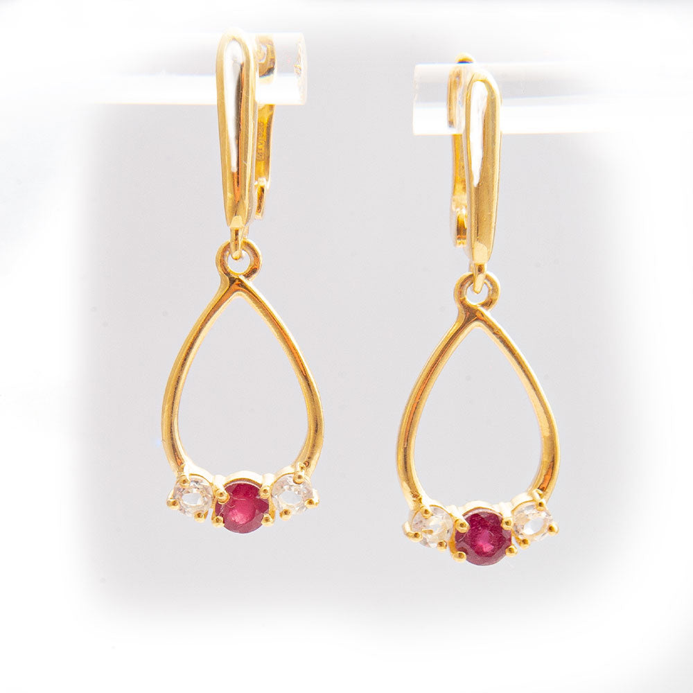 Pozlacené 925 / 1000 Sterlingové Stříbro Náušnice s Madagaskarským Rubínem 1 