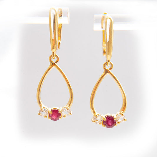 Pozlacené 925 / 1000 Sterlingové Stříbro Náušnice s Madagaskarským Rubínem