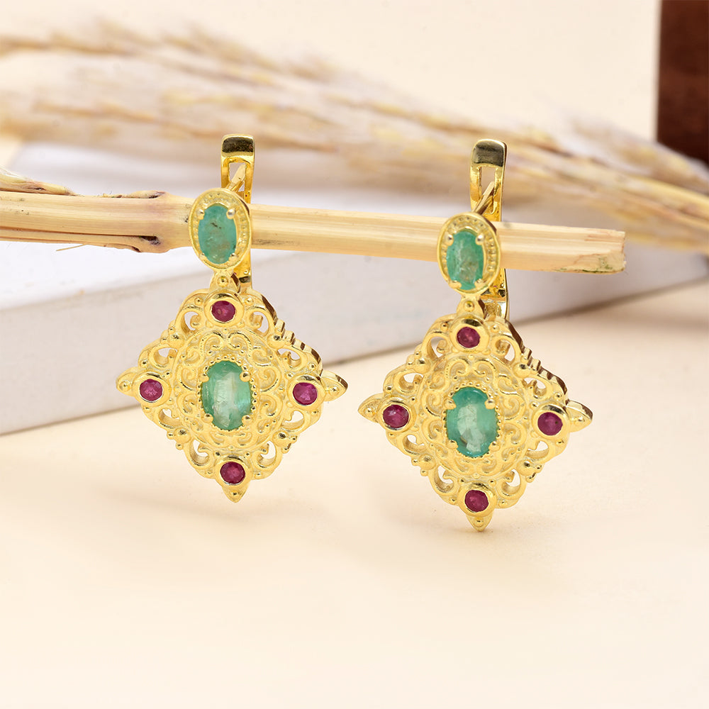 Pozlacené Stříbro 925/1000 - Náušnice s Madagaskarským Rubínem a Brazilským Smaragdem - Karátové číslo: 1.96. přibližná hmotnost: 7.27 gramů 6 