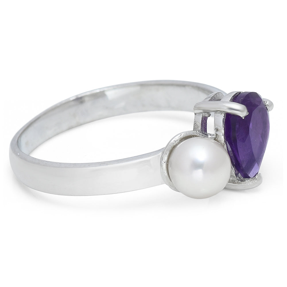 Stříbro 925/1000 - Prsten s Marockým Ametystem a Bílou Sladkovodní Perlou - Karátové číslo: 2.39. přibližná hmotnost: 3.11 gramů