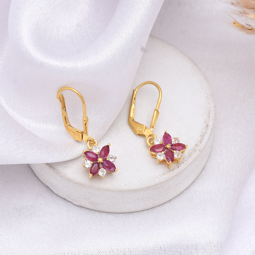 Pozlacené Stříbro 925/1000 - Náušnice s Madagaskarským Rubínem a Bílým Topazem - Karátové číslo: 2.14. přibližná hmotnost: 2.05 gramů 1 