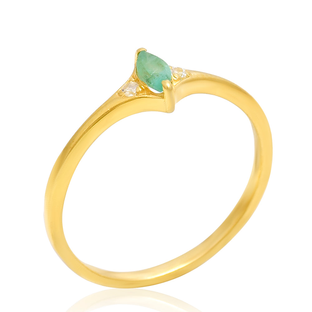 Pozlacené Stříbro 925/1000 - Prsten s Brazilským Smaragdem a Bílým Topazem - Karátové číslo: 0.12. přibližná hmotnost: 1.41 gramů 4 