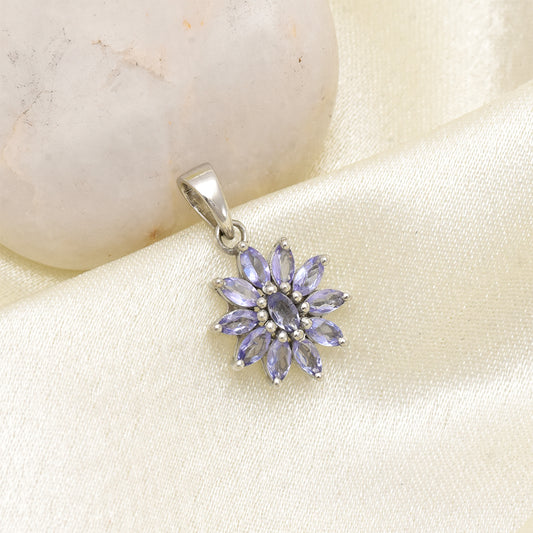 Stříbro 925/1000 - Přívěsek s AAA Tanzanitem - Karátové číslo: 0.79. přibližná hmotnost: 1.43 gramů