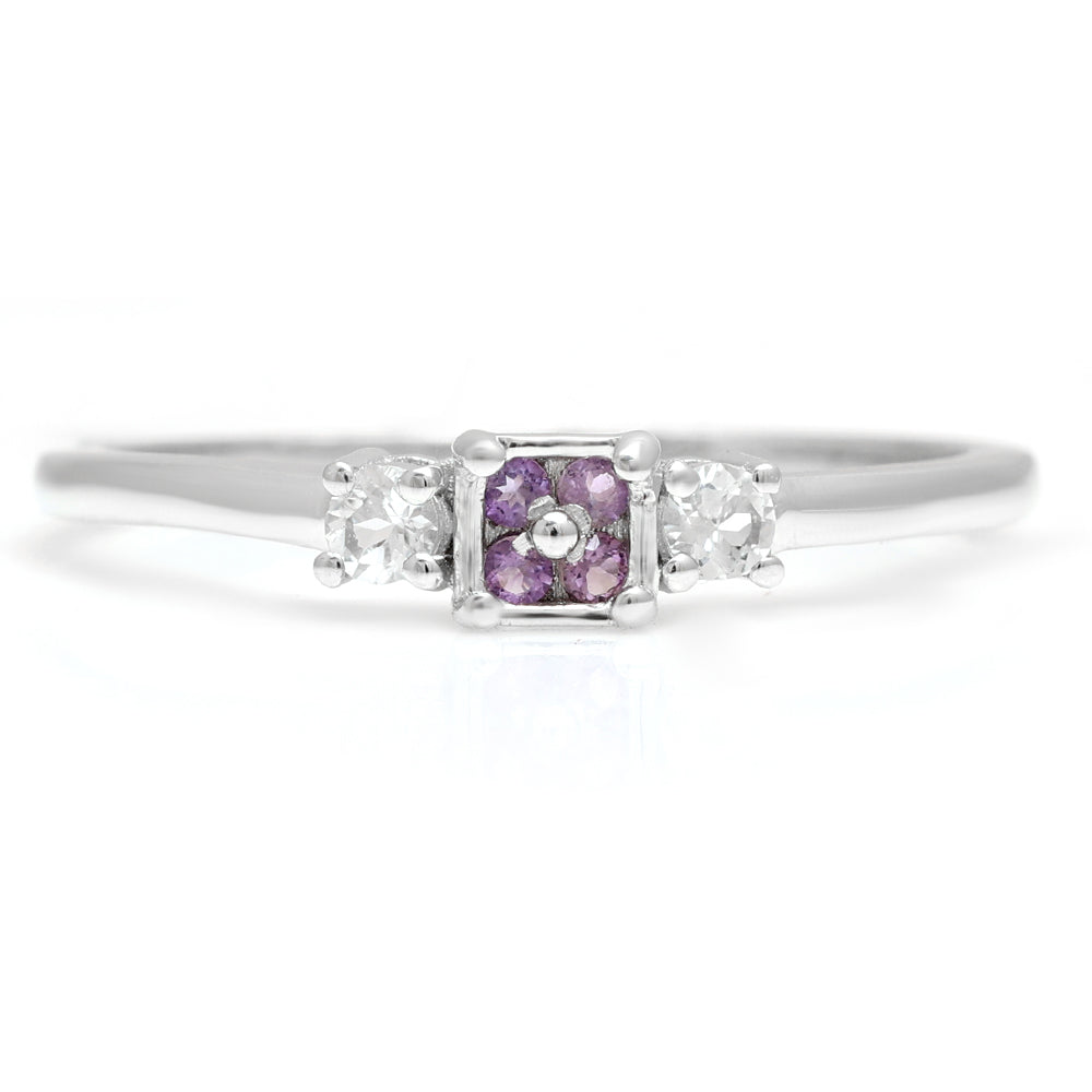 Stříbro 925/1000 - Prsten s Brazilským Ametystem a Bílým Topazem - Karátové číslo: 0.17. přibližná hmotnost: 1.63 gramů