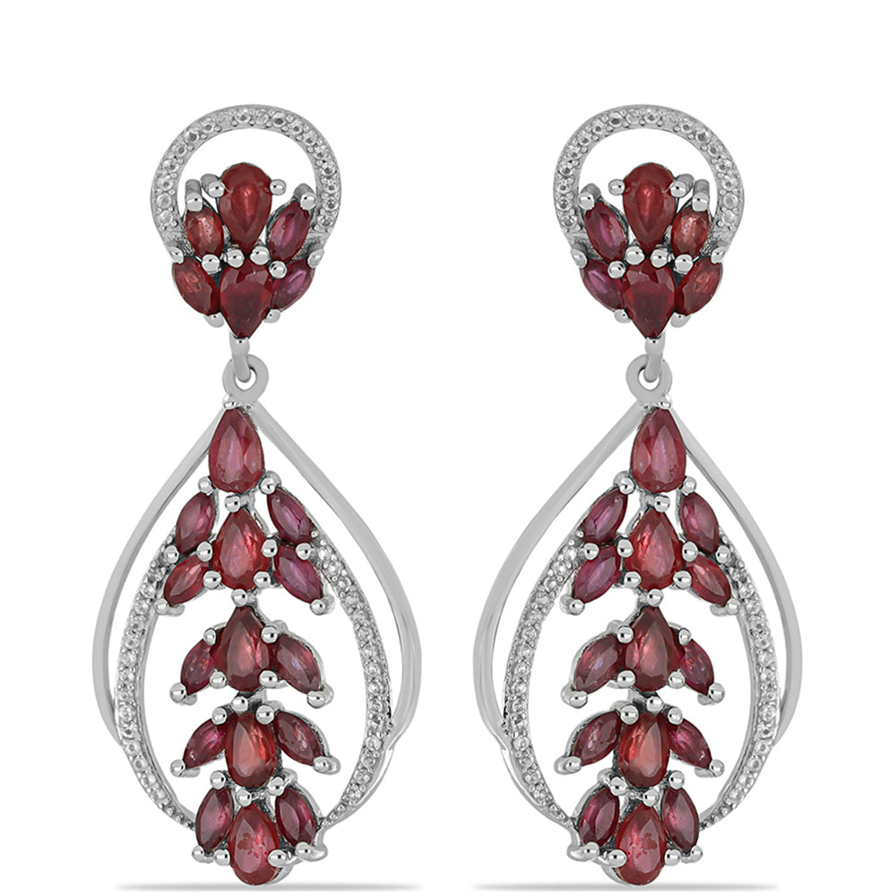 Stříbro 925/1000 - Náušnice s Madagaskarským Rubínem a Bílým Topazem - Karátové číslo: 7.83. přibližná hmotnost: 10 gramů