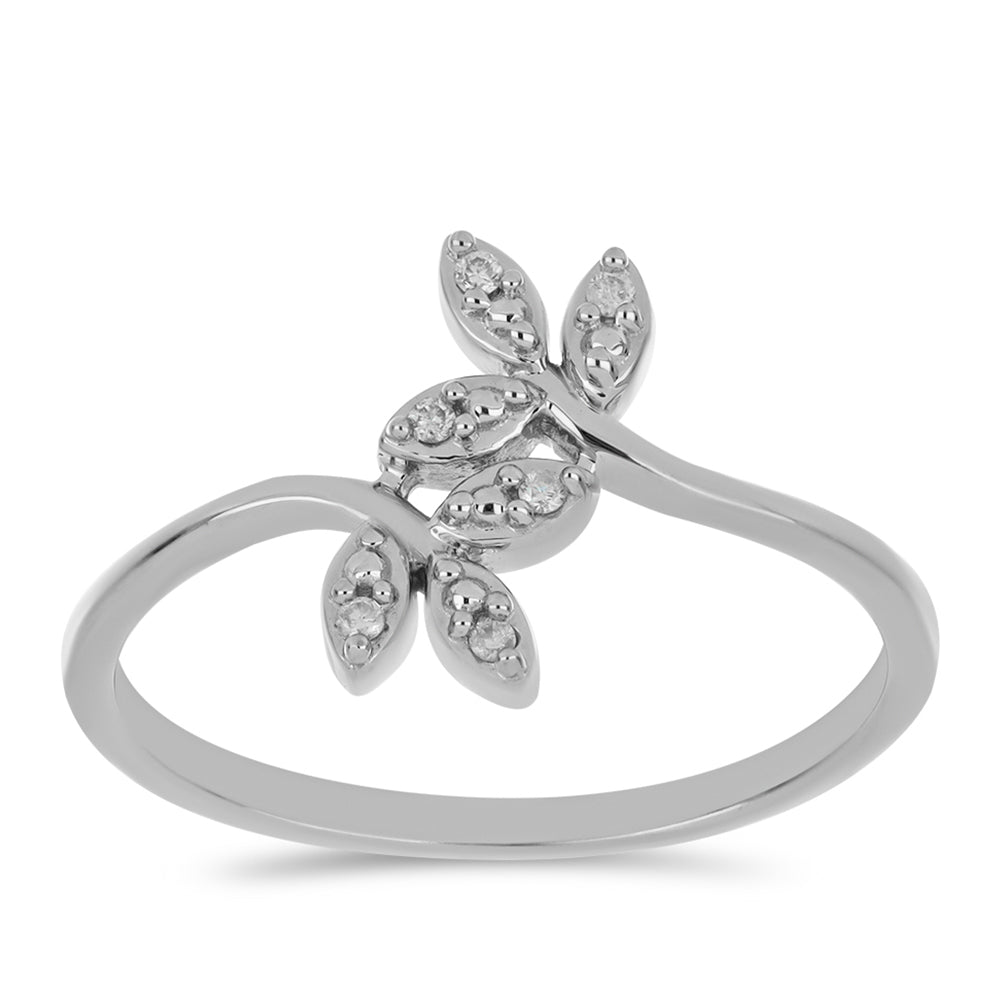 Stříbro 925/1000 - Prsten s Bílým Diamantem - Karátové číslo: 0.05. přibližná hmotnost: 2.01 gramů