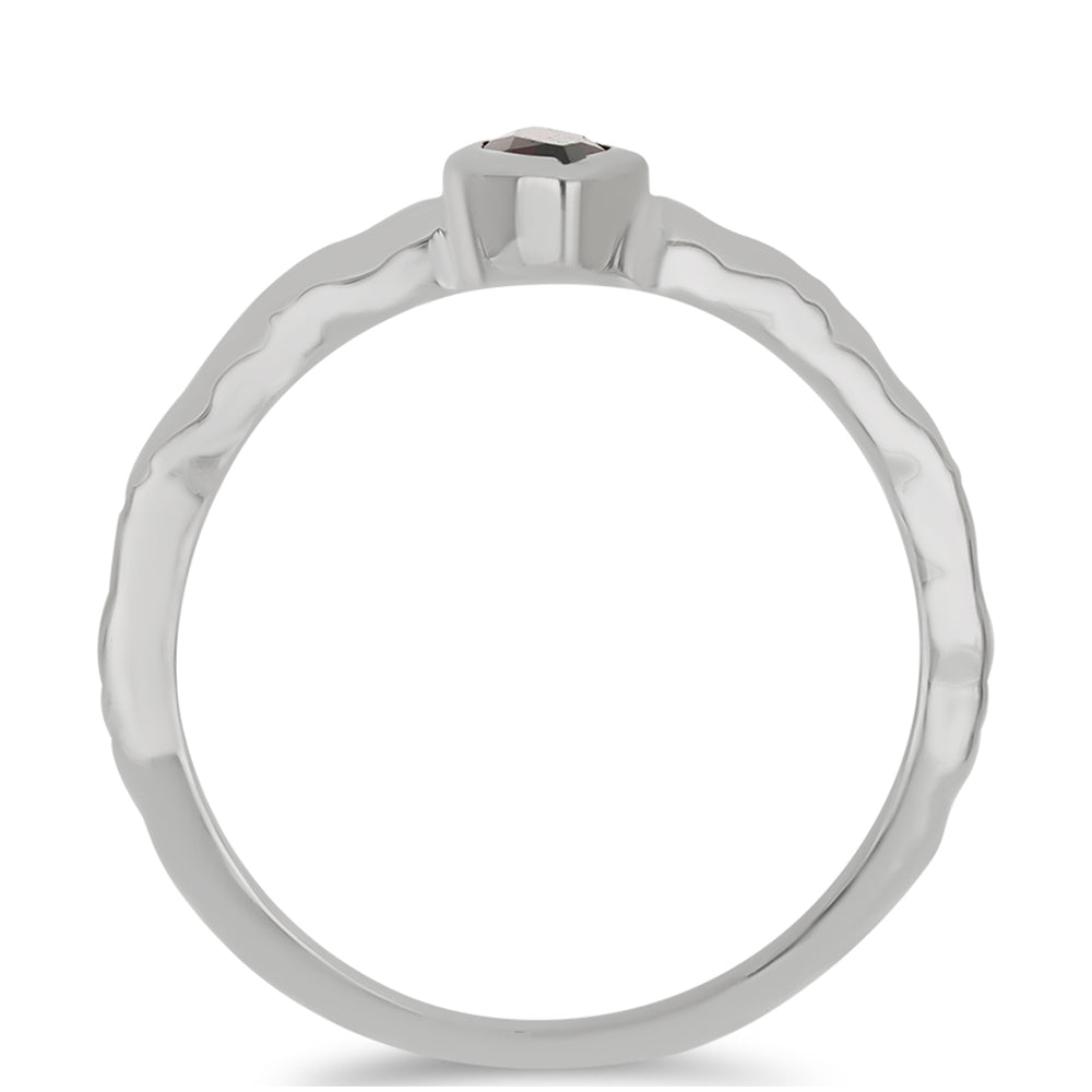 Stříbro 925/1000 - Prsten s Bartonským Granátem - Karátové číslo: 0.49. přibližná hmotnost: 2.66 gramů 2 