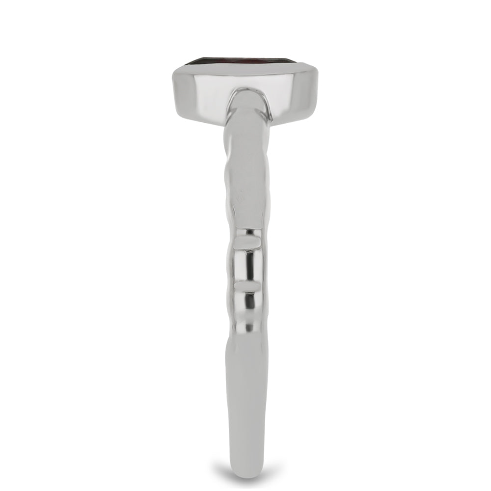 Stříbro 925/1000 - Prsten s Bartonským Granátem - Karátové číslo: 0.49. přibližná hmotnost: 2.66 gramů 4 