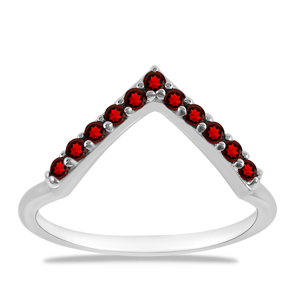 Stříbrný Prsten s Bartonským Granátem