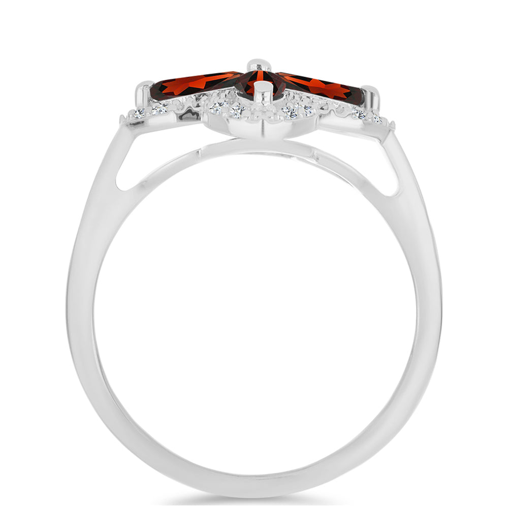 Stříbro 925/1000 - Prsten s Bartonským Granátem a Bílým Topazem - Karátové číslo: 1.43. přibližná hmotnost: 3.5 gramů