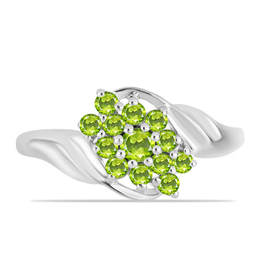 Stříbro 925/1000 - Prsten s Čchang-pajským Peridotem - Karátové číslo: 0.56. přibližná hmotnost: 2.53 gramů