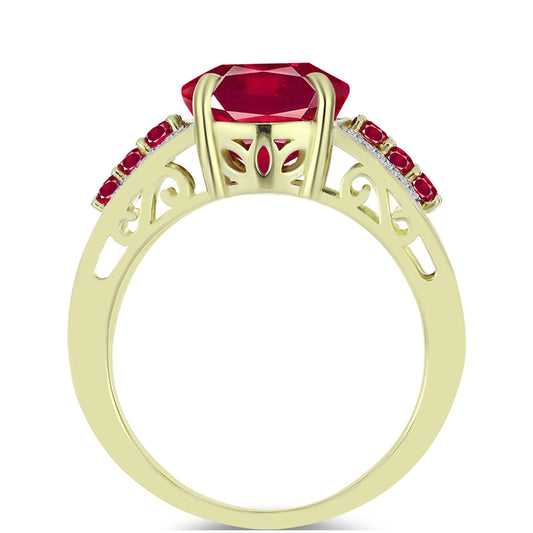 Pozlacené Stříbro 925/1000 - Prsten s Madagaskarským Rubínem a Bílým Topazem - Karátové číslo: 7.17. přibližná hmotnost: 6.61 gramů