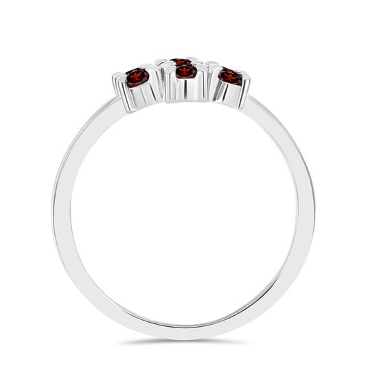 Stříbrný Prsten s Bartonským Granátem