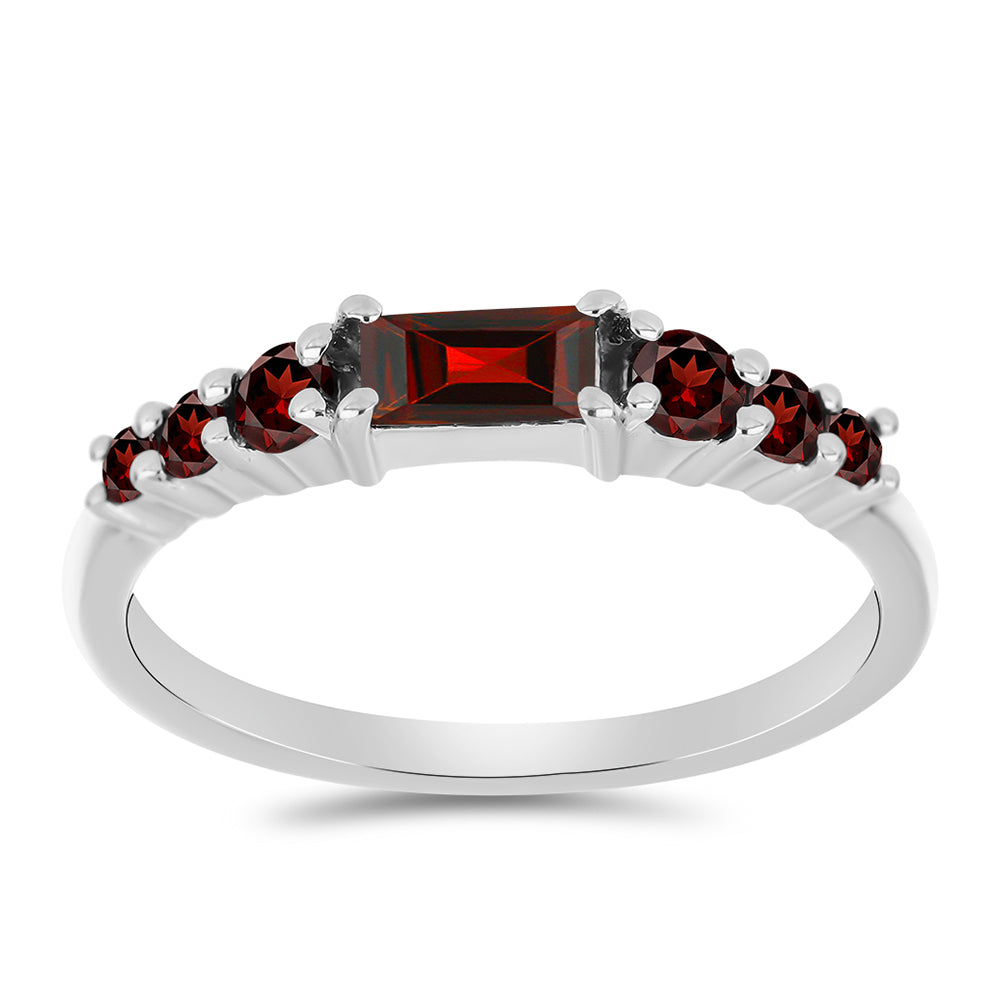 Stříbro 925/1000 - Prsten s Bartonským Granátem - Karátové číslo: 1.06. přibližná hmotnost: 2.4 gramů 3 