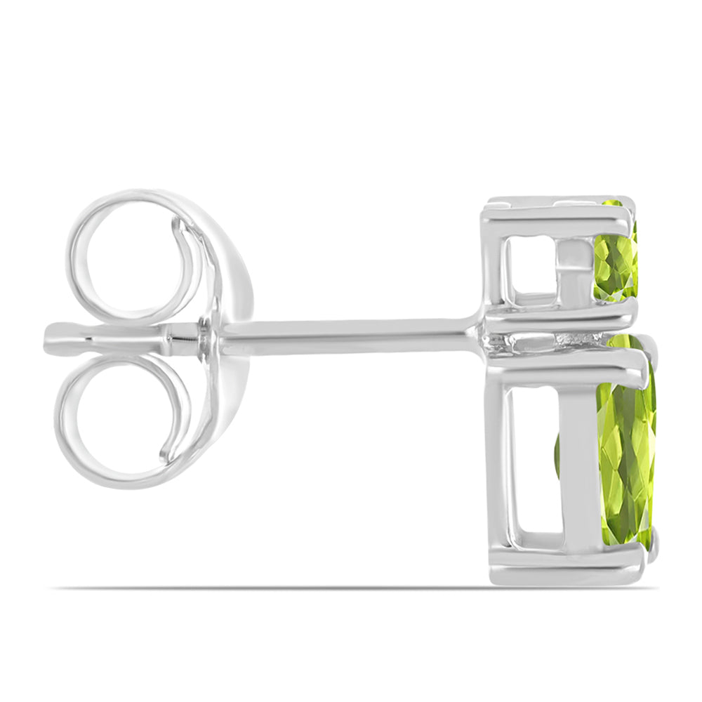 Stříbro 925/1000 - Náušnice s Čchang-pajským Peridotem - Karátové číslo: 1.14. přibližná hmotnost: 1.38 gramů