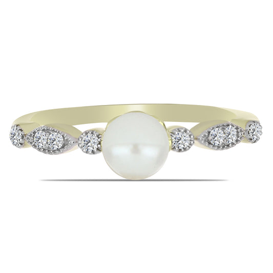 Pozlacený Stříbrný Prsten s Bílou Sladkovodní Perlou a Bílým Topazem