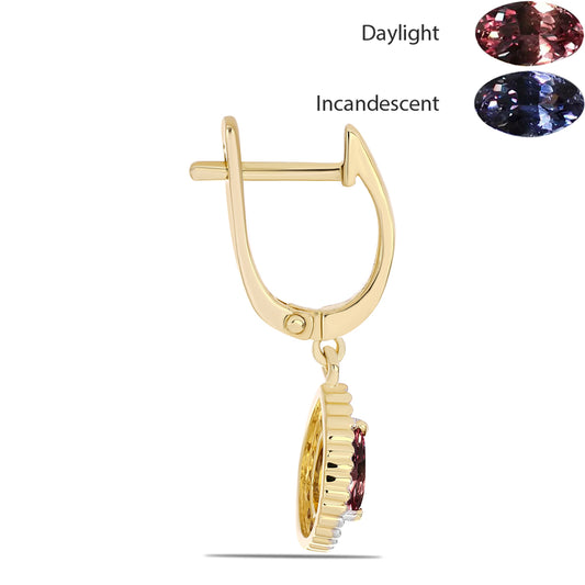 Pozlacené stříbro 925/1000 Náušnice s Tsivorským Měňavým Granátem a Bílým Topazem - Karátové číslo: 1.33. přibližná hmotnost: 3.8 gramů