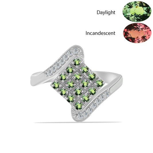 Stříbro 925/1000 - Prsten s Přírodním Alexandritem a Bílým Topazem - Karátové číslo: 0.39. přibližná hmotnost: 2.87 gramů