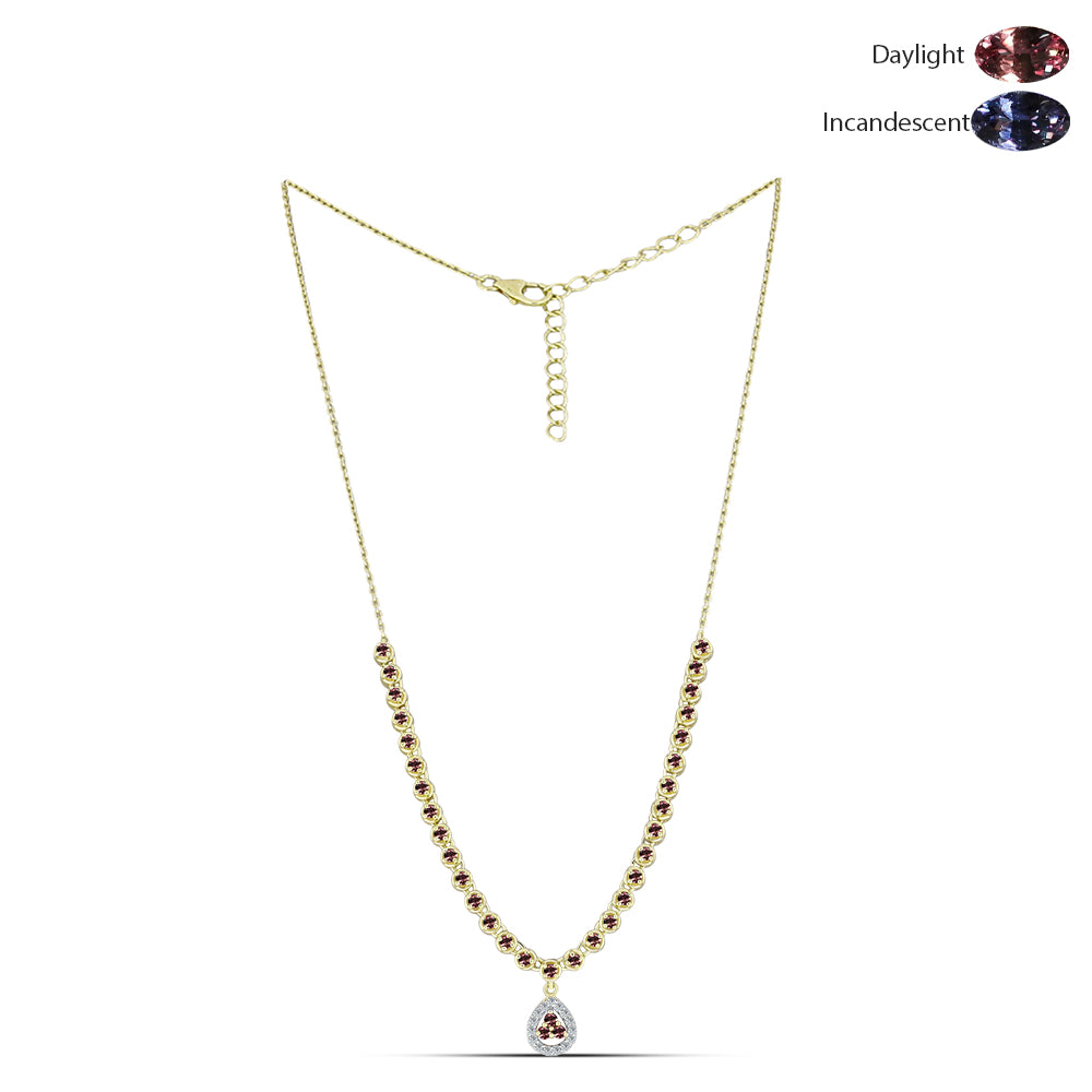 Pozlacené stříbro 925/1000 Náhrdelník s Tsivorským Měňavým Granátem a Bílým Topazem - Karátové číslo: 1.84. přibližná hmotnost: 7.8 gramů