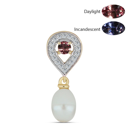 Pozlacený Stříbrný Přívěsek s Tsivorským Měňavým Granátem a Bílou Sladkovodní Perlou