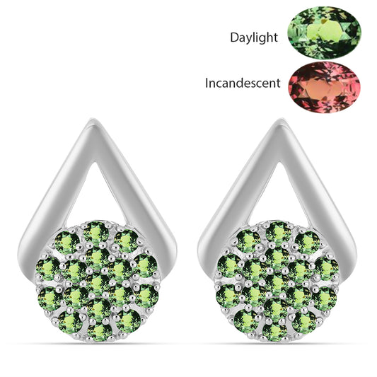 Stříbro 925/1000 - Náušnice s Přírodním Alexandritem - Karátové číslo: 0.61. přibližná hmotnost: 3.83 gramů