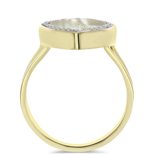 Pozlacené Stříbro 925/1000 - Prsten s Lasturou a Bílým Topazem - Karátové číslo: 4.59. přibližná hmotnost: 5.74 gramů