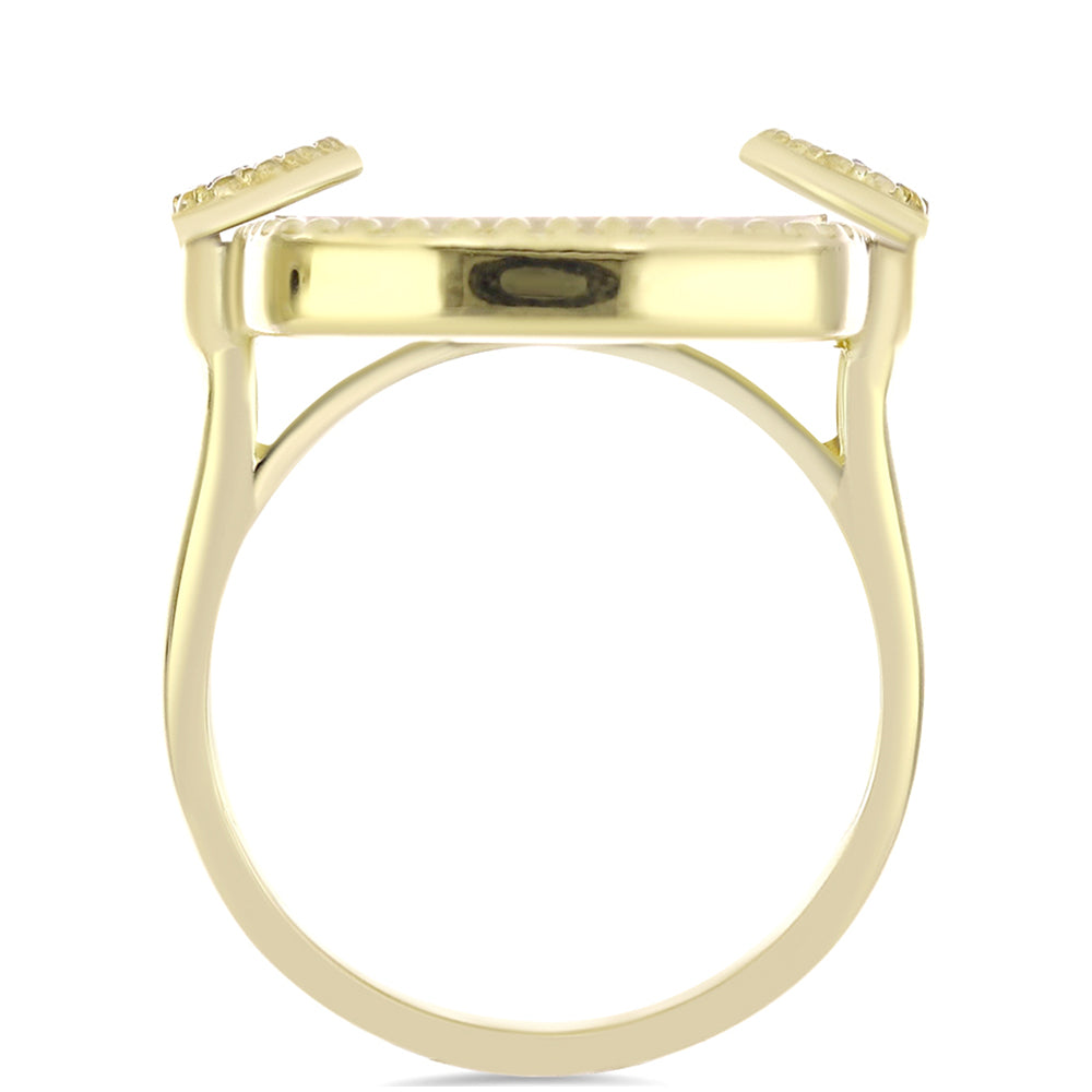 Pozlacené Stříbro 925/1000 - Prsten s Lasturou a Bílým Topazem - Karátové číslo: 10.88. přibližná hmotnost: 7.79 gramů