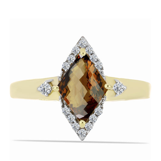 Pozlacené Stříbro 925/1000 - Prsten s Koňakovým Křemenem a Bílým Topazem - Karátové číslo: 1.7. přibližná hmotnost: 3.16 gramů
